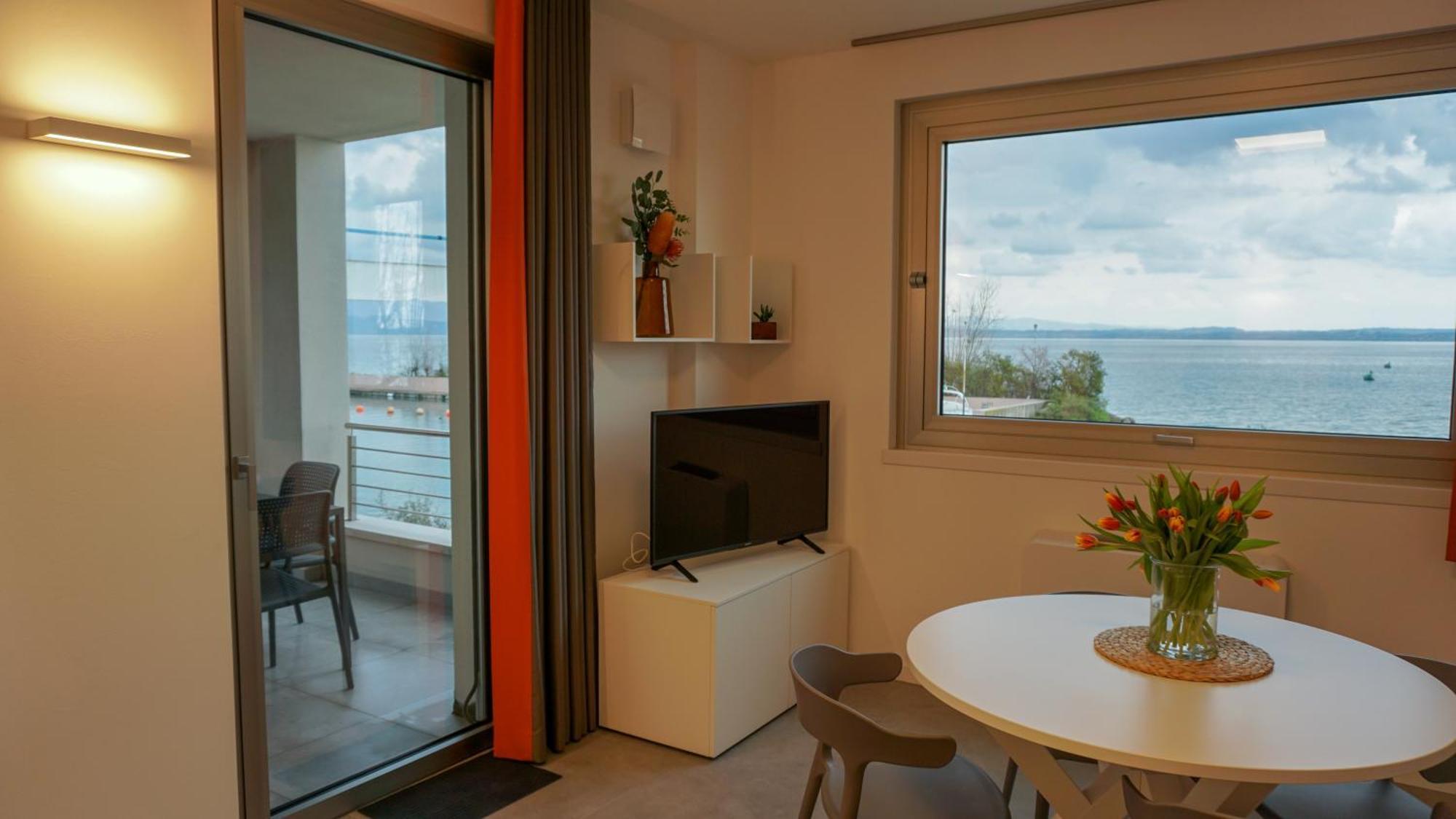 Sirmio Apartments - Darsena Stay Sirmione Exterior foto